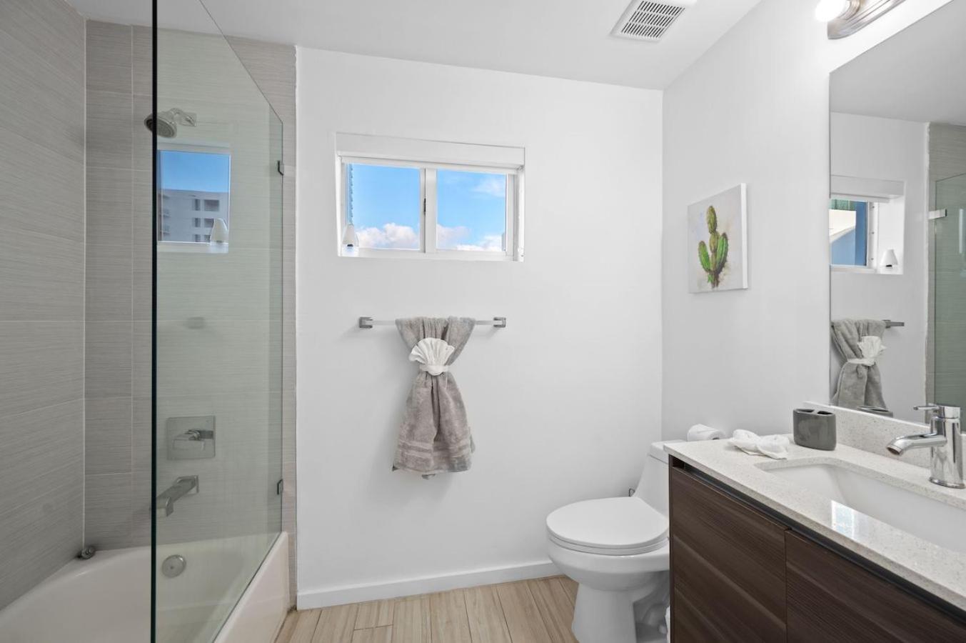 마이애미 Subtle 2 Bed In Edgewater Downtown With Free Parking 아파트 외부 사진
