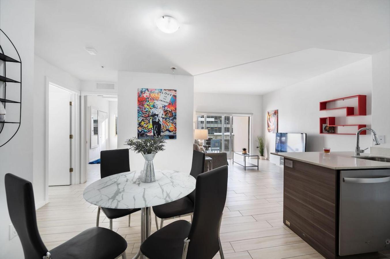 마이애미 Subtle 2 Bed In Edgewater Downtown With Free Parking 아파트 외부 사진